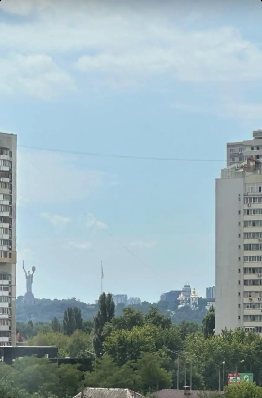 Фото Продаю 2 кімнатну квартиру, 65 кв. м, Каховська вул. 62а Київ, ціна: 130000 $, код 4431