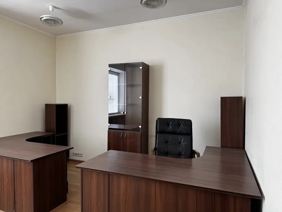 Фото Арендовать офис, Амвросия Бучмы ул. 5 Киев в долгосрочную аренду, цена: 30600 UAH, код 4444