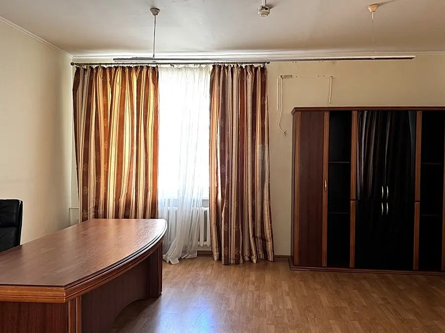 Фото Арендовать офис, Амвросия Бучмы ул. 5 Киев в долгосрочную аренду, цена: 30600 UAH, код 4444