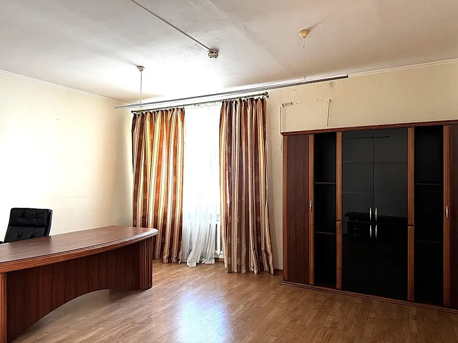 Фото Арендовать офис, Амвросия Бучмы ул. 5 Киев в долгосрочную аренду, цена: 21000 UAH, код 4445