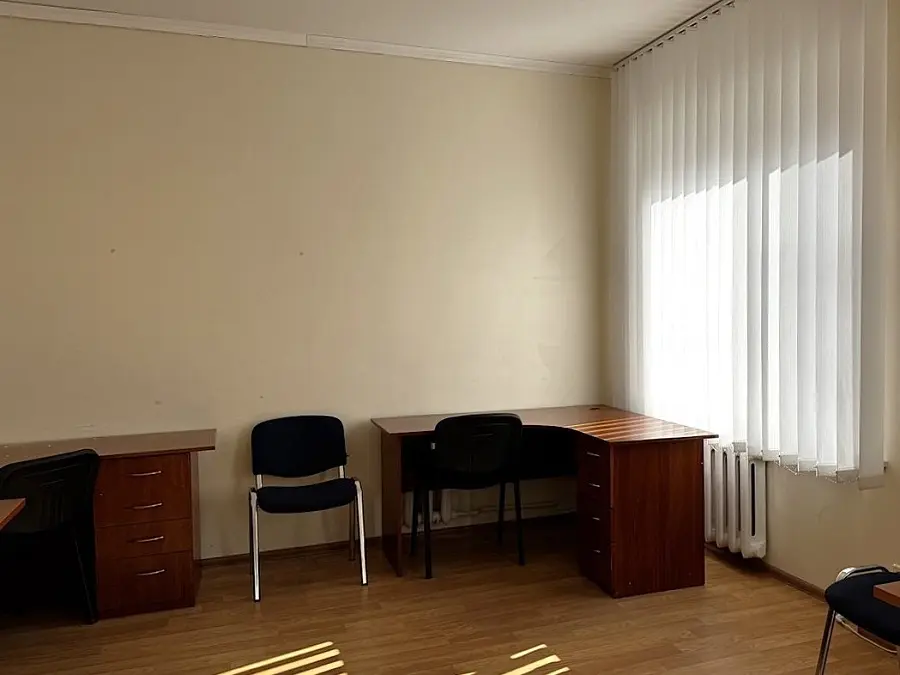 Фото Rent an office, Amvrosiia Buchmy Street 5 Kyiv for long-term rent, price: 6900 UAH, code 4449