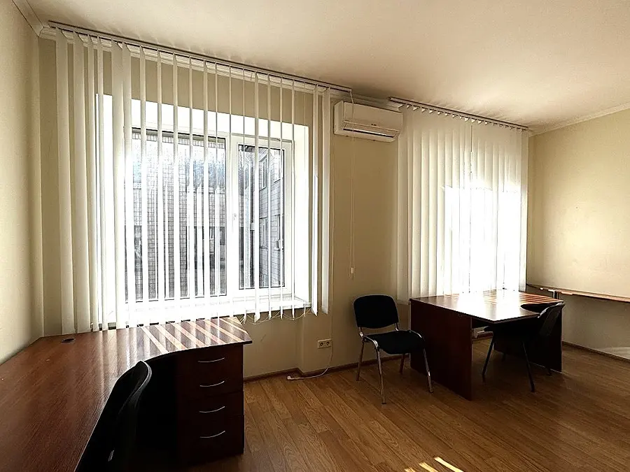 Фото Rent an office, Amvrosiia Buchmy Street 5 Kyiv for long-term rent, price: 6900 UAH, code 4449