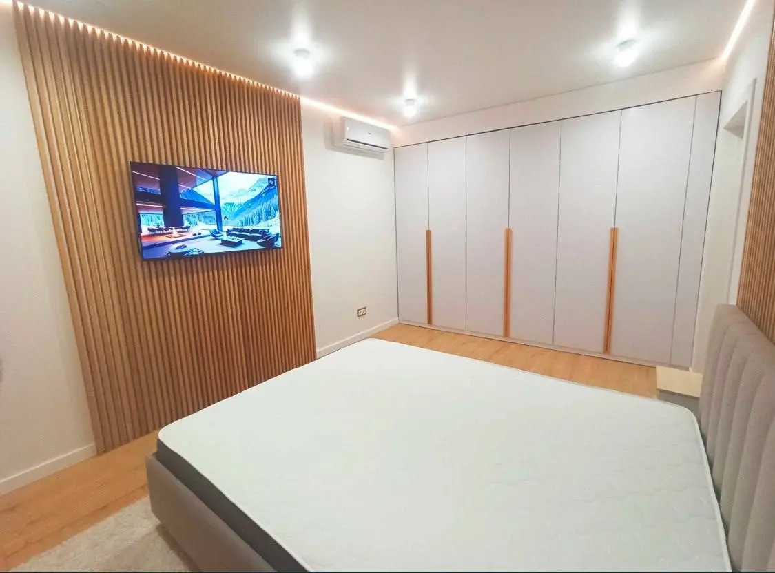 Фото Снять 1-комнатную квартиру, Набережно-Рыбальская дорога  Киев в долгосрочную аренду, цена: 26000 UAH, код 4450