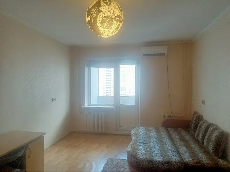 Фото Снять 1-комнатную квартиру, Драгоманова ул.  Киев в долгосрочную аренду, цена: 8000 грн, код 4458