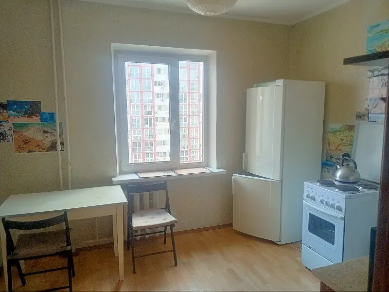 Фото Снять 1-комнатную квартиру, Драгоманова ул.  Киев в долгосрочную аренду, цена: 8000 грн, код 4458