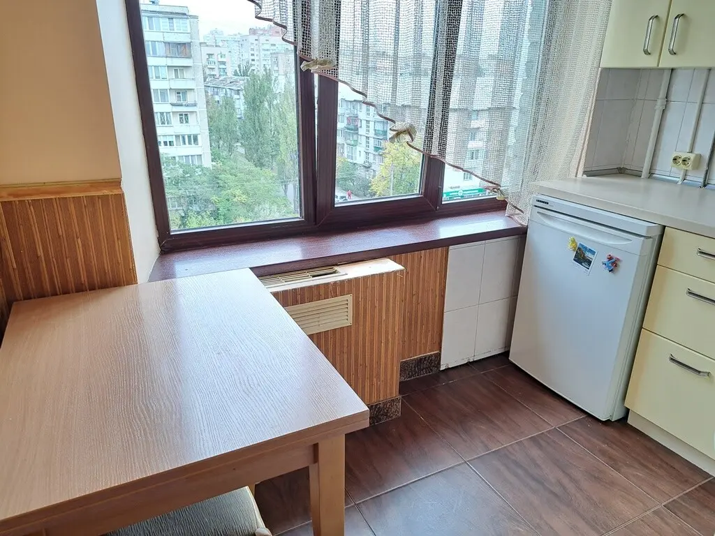 Фото Снять 1-комнатную квартиру, Івана Котляревського бульв. (Труда) 5 Киев в долгосрочную аренду, цена: 12000 грн, код 4459