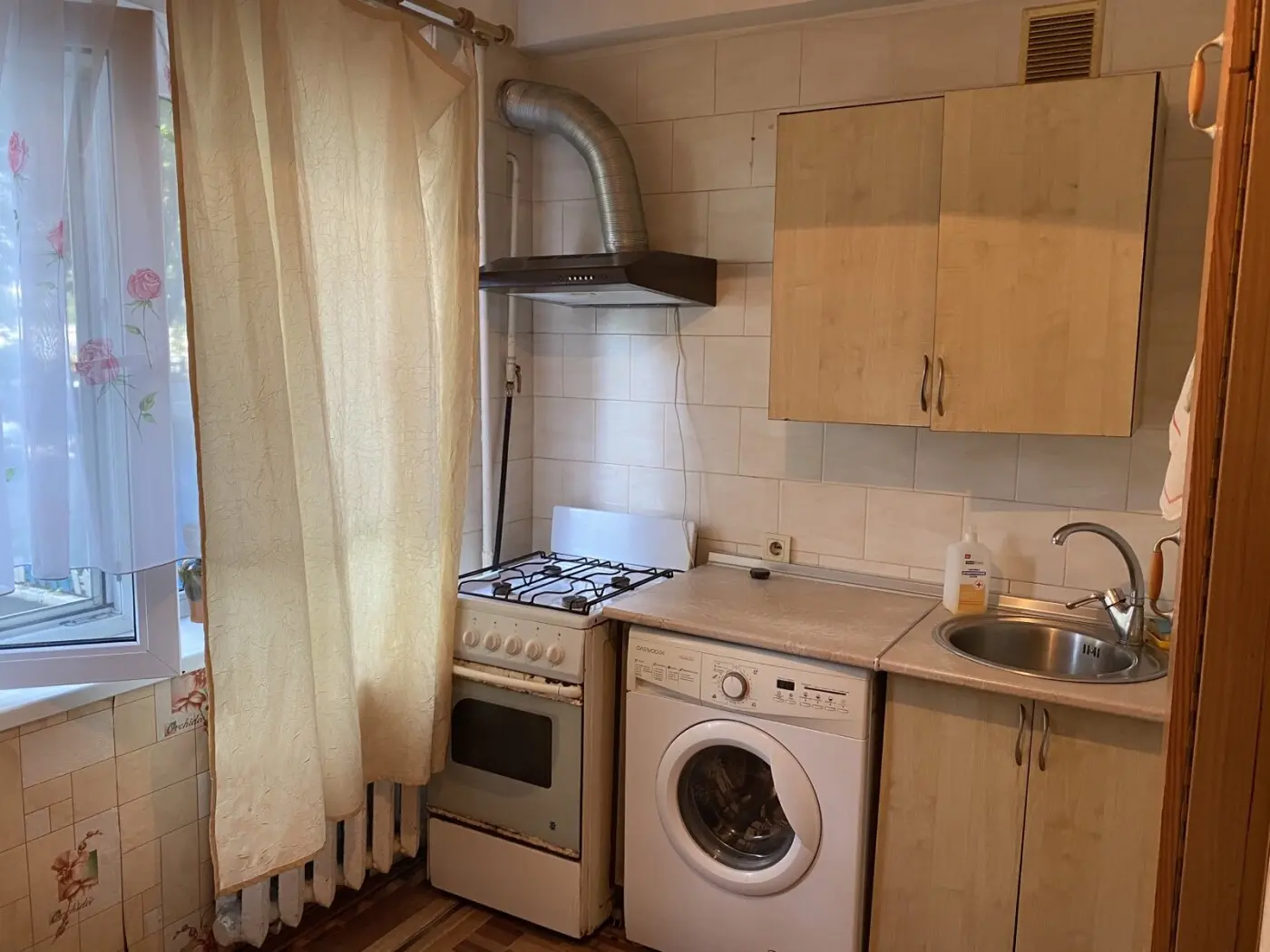 Фото Продаю 1-комнатную квартиру, 29 кв. м, Харьковское шоссе 21/3 Киев, цена: 40000 $, код 4462