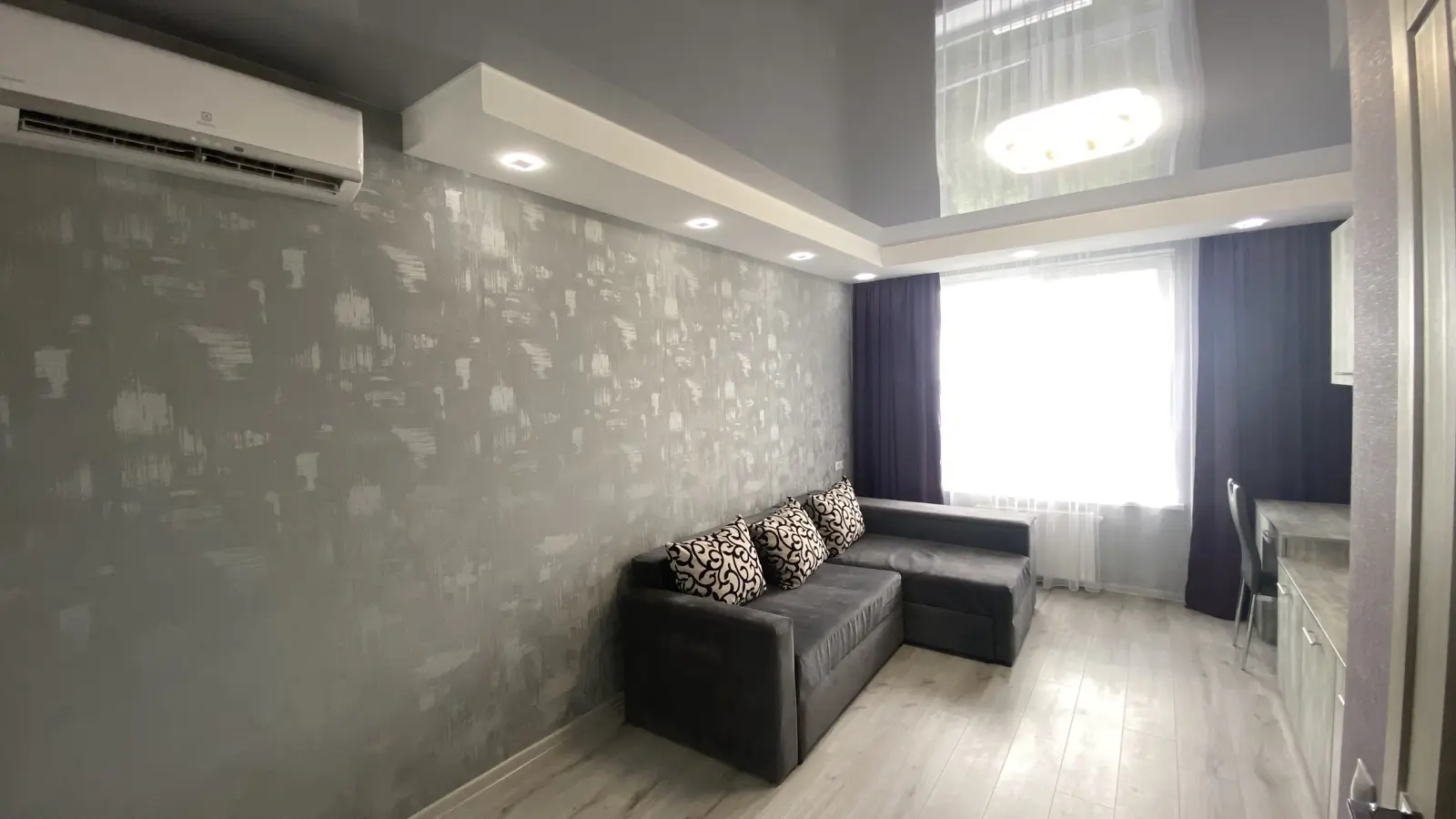 Фото Продаю 1 кімнатну квартиру, 41.5 кв. м, Богдана Хмельницького вул. 230а Львів, ціна: 86000 $, код 4465