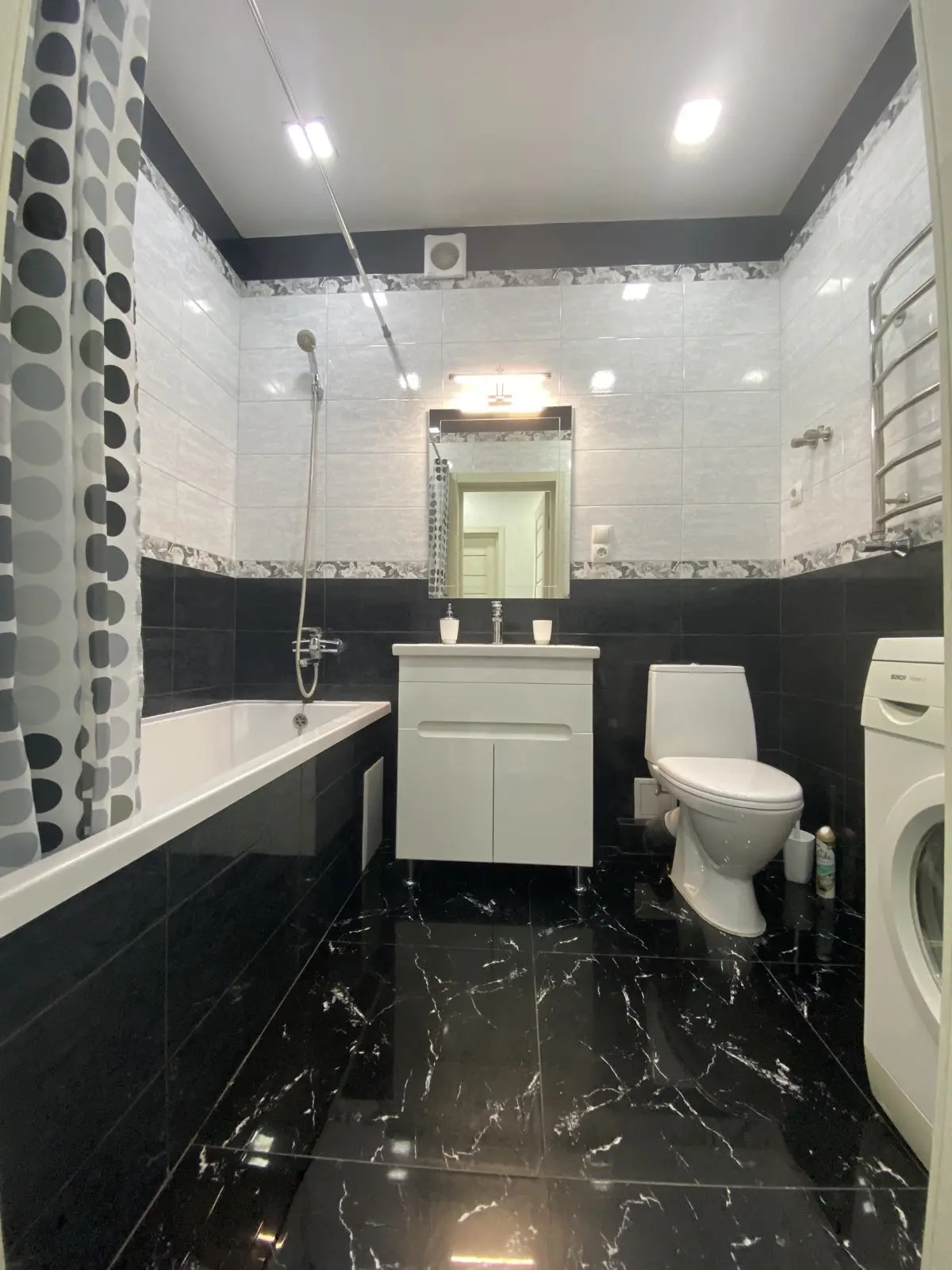 Фото Продаю 1 кімнатну квартиру, 41.5 кв. м, Богдана Хмельницького вул. 230а Львів, ціна: 86000 $, код 4465