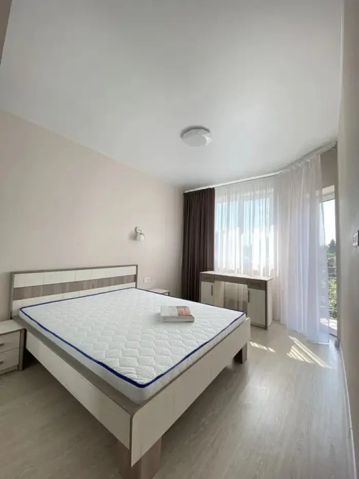 Фото Зняти будинок, 136-а Садова вул.  Київ в довгострокову оренду, ціна: 1250 $, код 4469