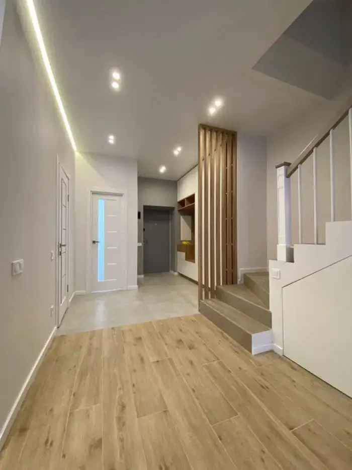 Фото Зняти будинок, 136-а Садова вул.  Київ в довгострокову оренду, ціна: 1250 $, код 4469