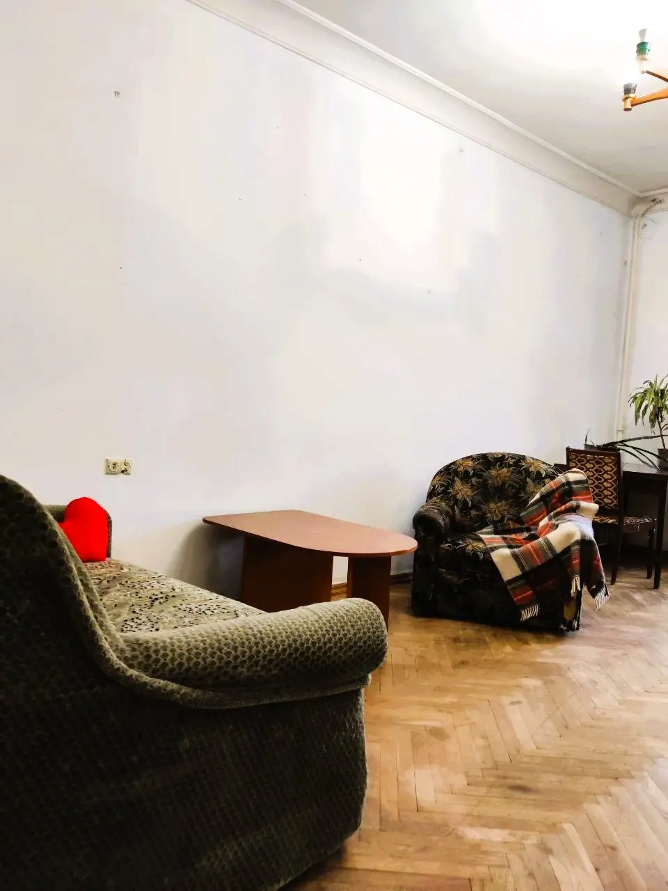 Фото Rent a 2-room apartment, Klovskyi Descent 4 Kyiv for long-term rent, price: 15000 UAH, code 4473