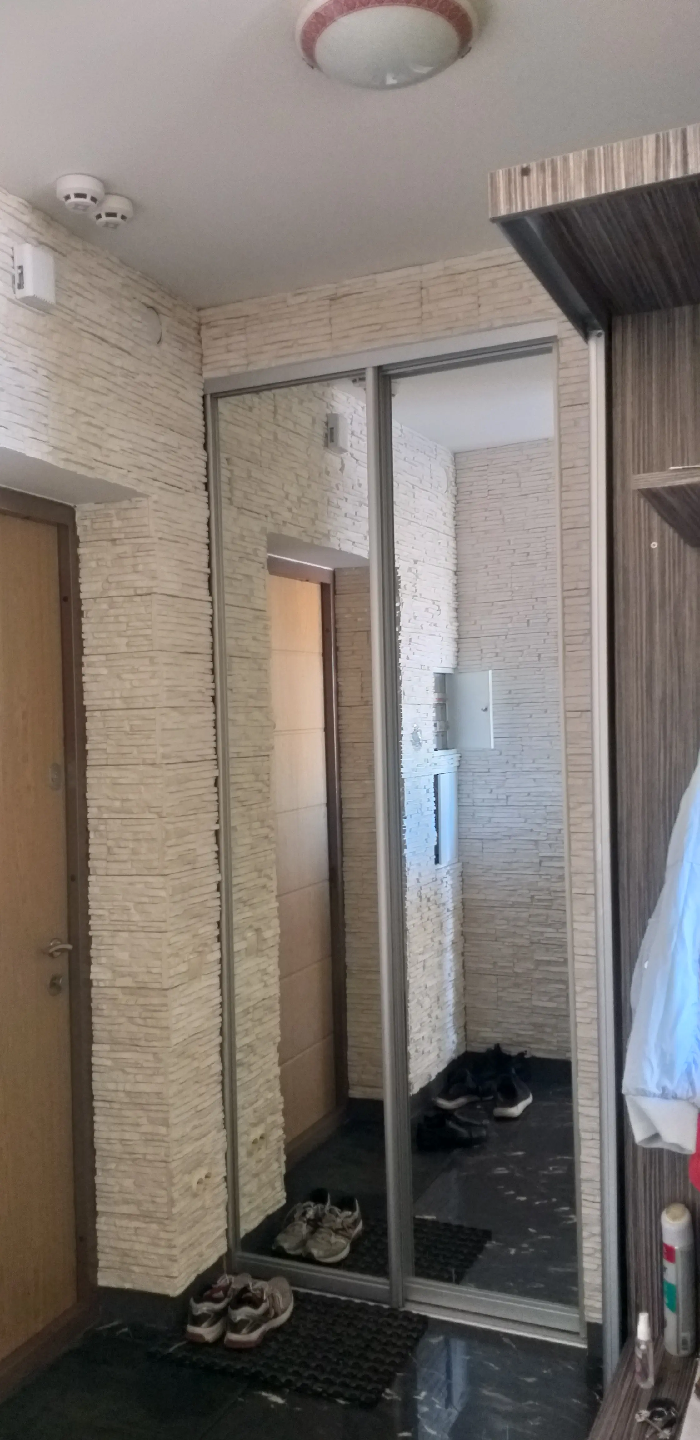 Фото Rent a -room apartment, Bohatyrska Street 6а Kyiv for long-term rent, price: 300 EUR, code 4477