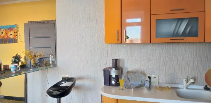 Фото Rent a -room apartment, Bohatyrska Street 6а Kyiv for long-term rent, price: 300 EUR, code 4477