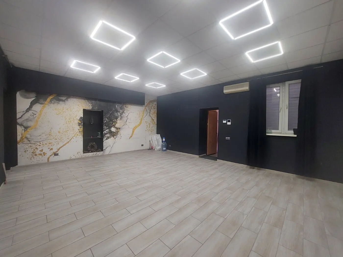 Фото Rent an office, Mytropolyta Andreia Sheptytskoho Street (Anatoliia Lunacharskoho Street) 16/4 Kyiv for long-term rent, price: 25000 грн, code 4482