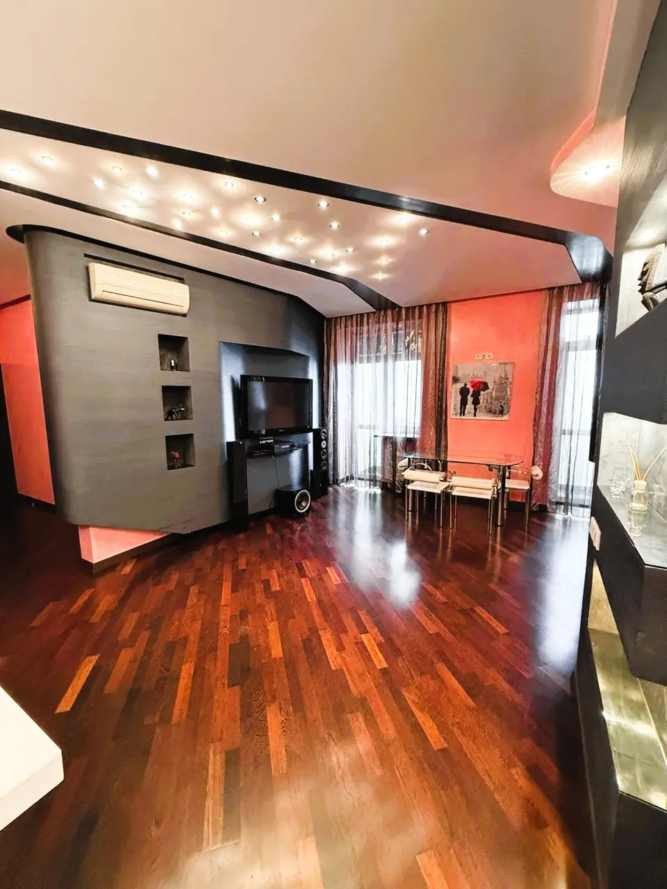 Фото Rent a 2-room apartment, Yevhena Konovaltsia Street (Schorsa Street) 32г Kyiv for long-term rent, price: 40000 UAH, code 4485