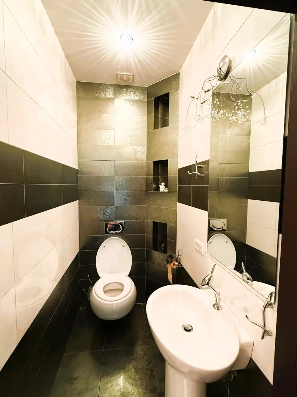 Фото Rent a 2-room apartment, Yevhena Konovaltsia Street (Schorsa Street) 32г Kyiv for long-term rent, price: 40000 UAH, code 4485