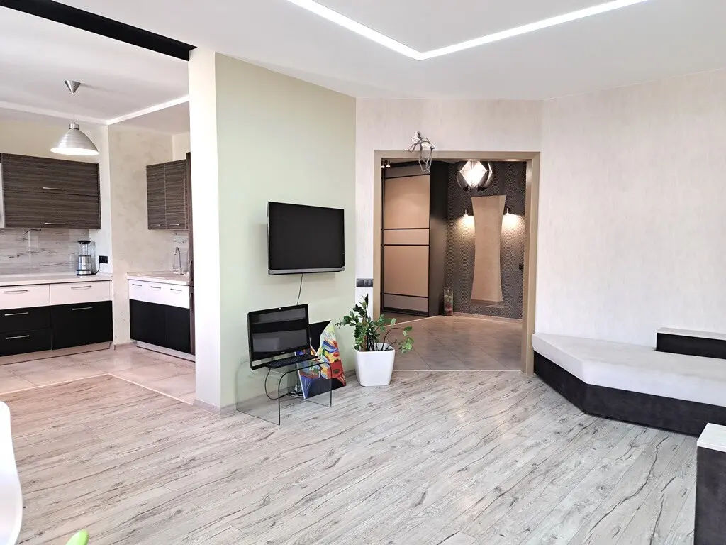 Фото Зняти 2 кімнатну квартиру, Анни Ахматової вул. 30 Київ в довгострокову оренду, ціна: 22000 грн, код 4490