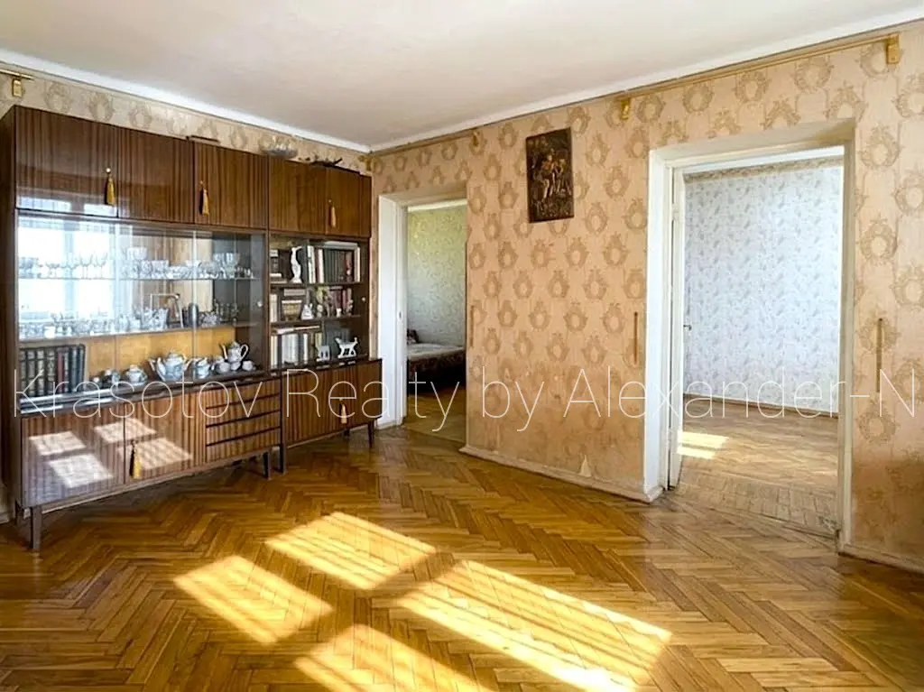 Фото Selling a 3-room apartment, 64 sq.m., Botanichnyi Lane  Odesa, price: 49000 $, code 4496