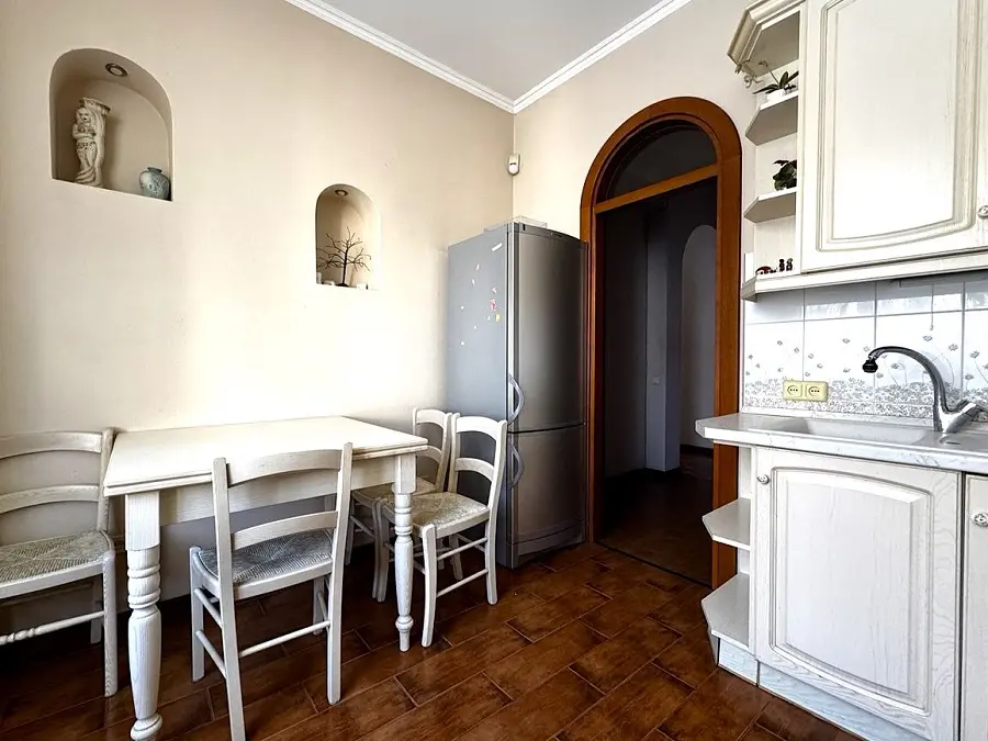 Фото Зняти 2 кімнатну квартиру, Хрещатик вул. 23 Київ в довгострокову оренду, ціна: 28998 UAH, код 4500