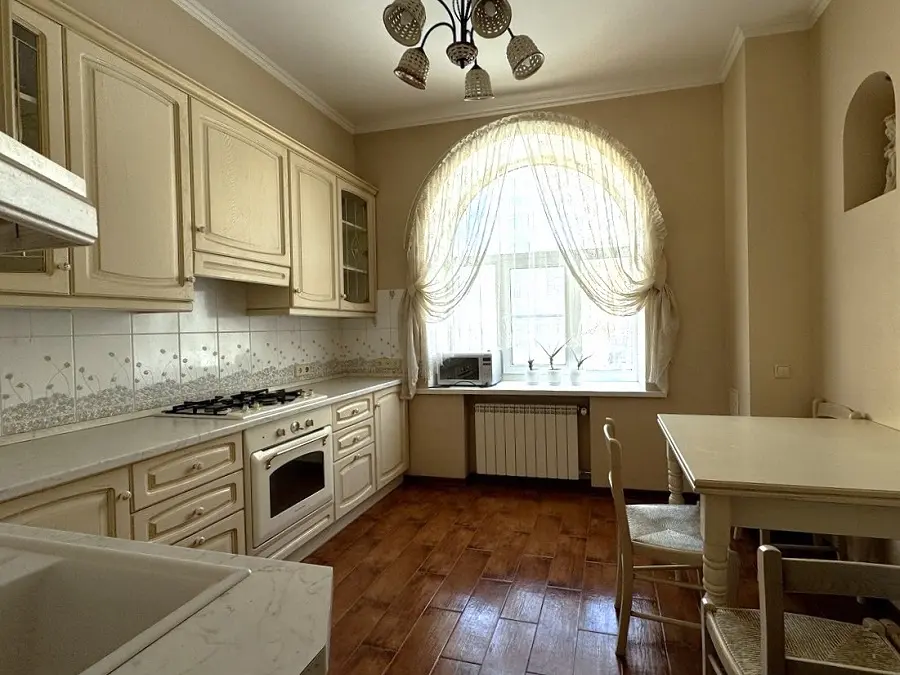 Фото Зняти 2 кімнатну квартиру, Хрещатик вул. 23 Київ в довгострокову оренду, ціна: 28998 UAH, код 4500