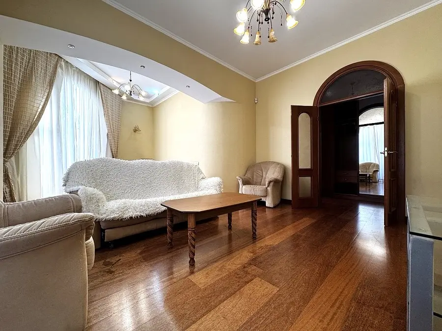 Фото Зняти 2 кімнатну квартиру, Хрещатик вул. 23 Київ в довгострокову оренду, ціна: 28998 UAH, код 4500