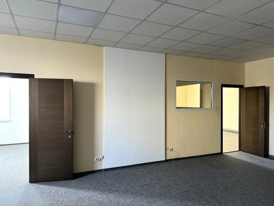 Фото Rent an office, Mykilsko-Slobidska Street 1а Kyiv for long-term rent, price: 63000 UAH, code 4502