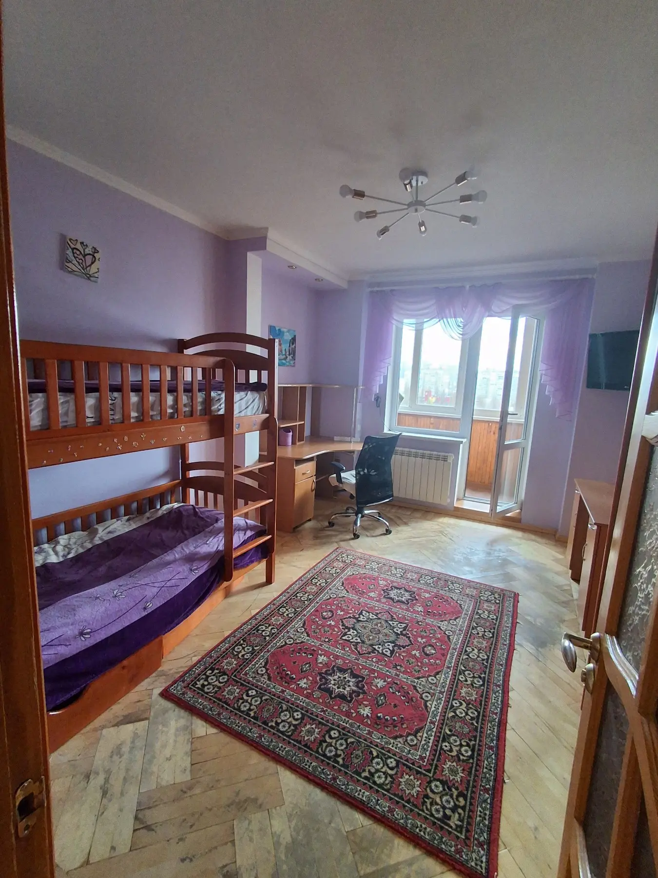 Фото Зняти 2 кімнатну квартиру, Харківське шосе 168б Київ в довгострокову оренду, ціна: 13000 UAH, код 4505