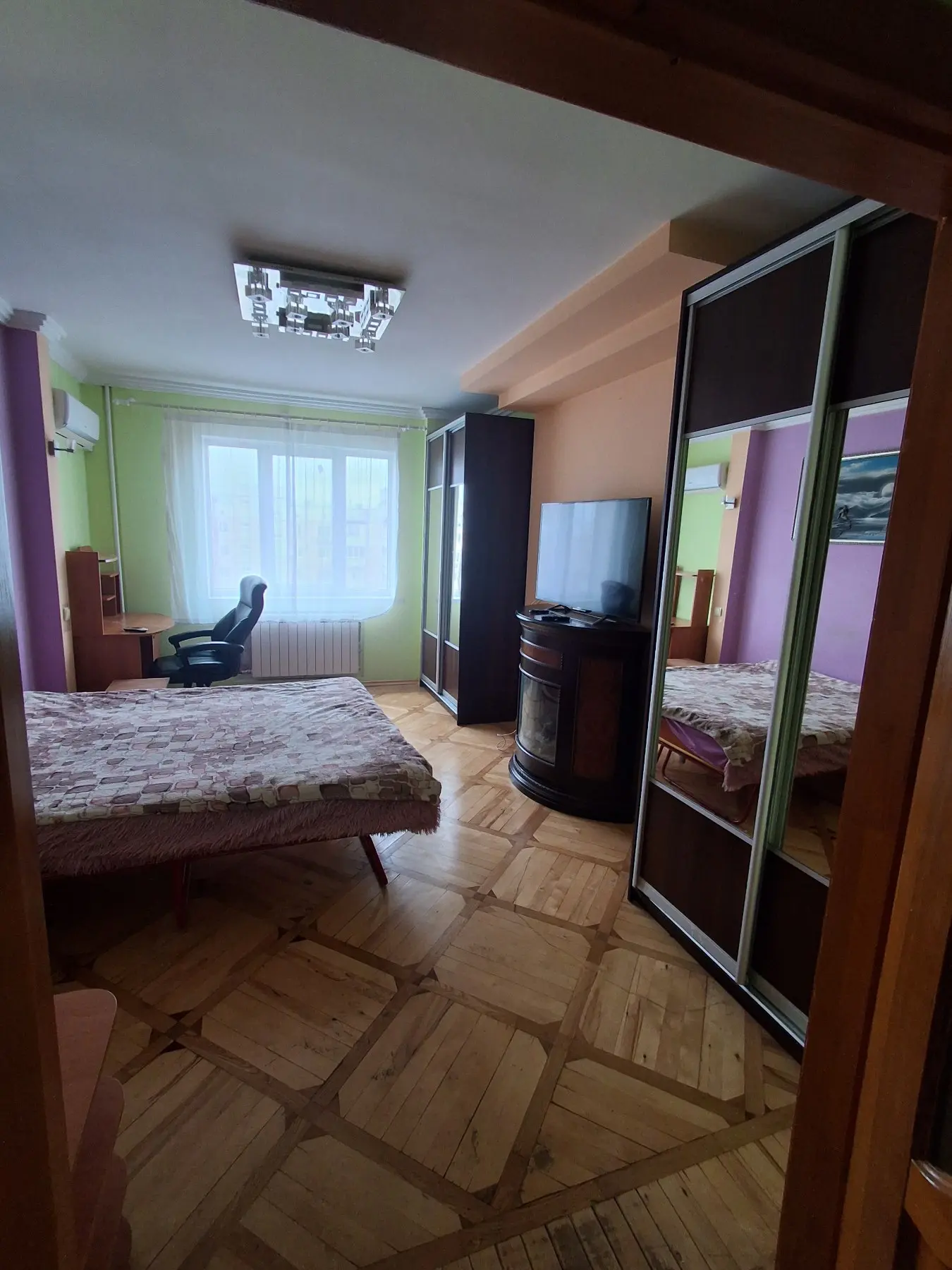 Фото Зняти 2 кімнатну квартиру, Харківське шосе 168б Київ в довгострокову оренду, ціна: 13000 UAH, код 4505