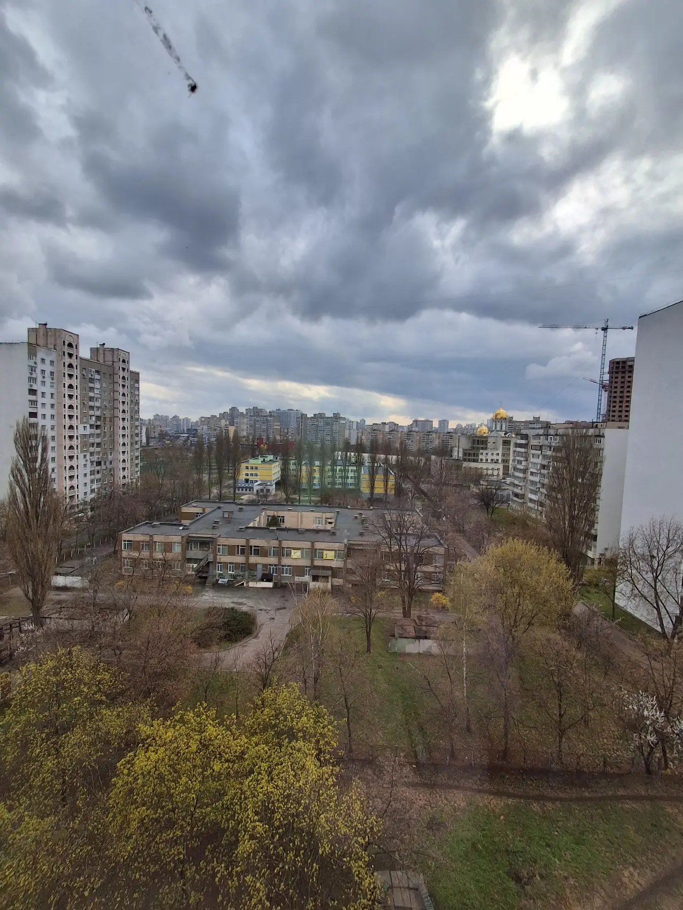 Фото Зняти 2 кімнатну квартиру, Харківське шосе 168б Київ в довгострокову оренду, ціна: 13000 UAH, код 4505