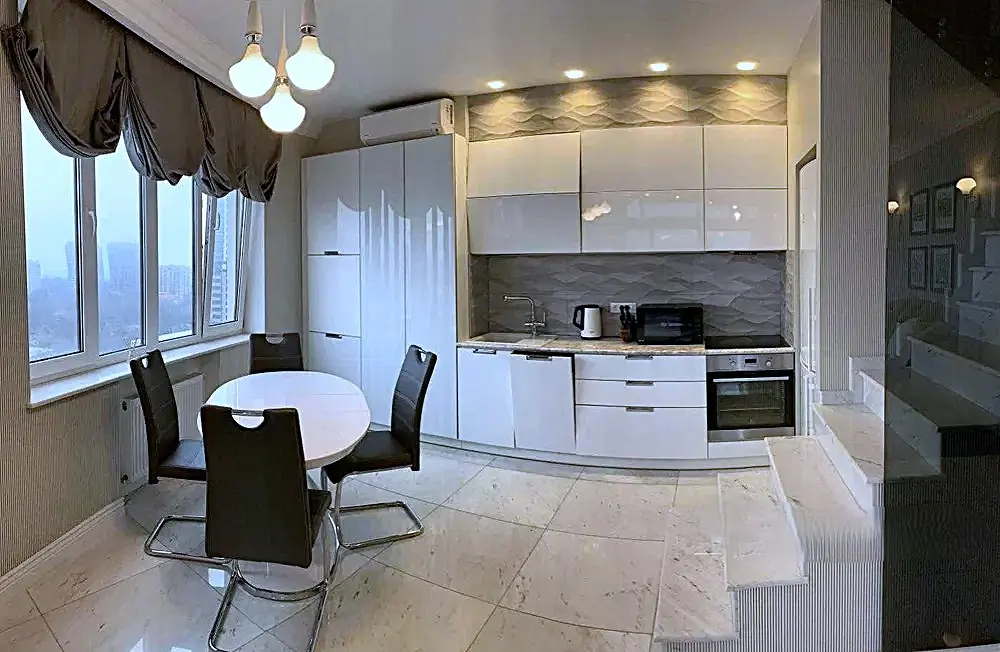 Фото Снять 3-комнатную квартиру, Шевченко просп. 33б Одесса в долгосрочную аренду, цена: 1000 $, код 4509