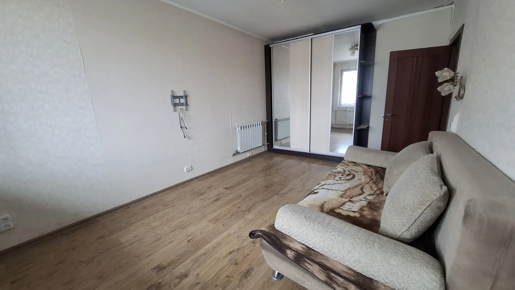 Фото Selling a 3-room apartment, 71 sq.m., Velyka Kiltseva street 128 Kharkiv, price: 25000 $, code 4104