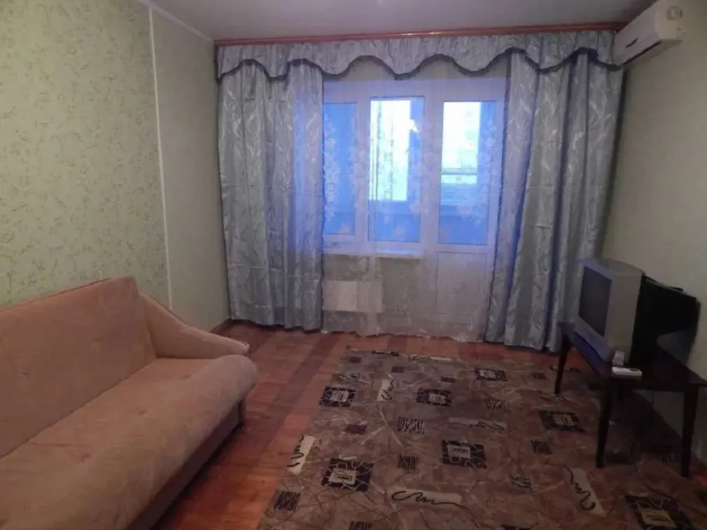 Фото Selling a 1-room apartment, 39 sq.m., Onore de Balzaka Street 68 Kyiv, price: 42000 $, code 4521