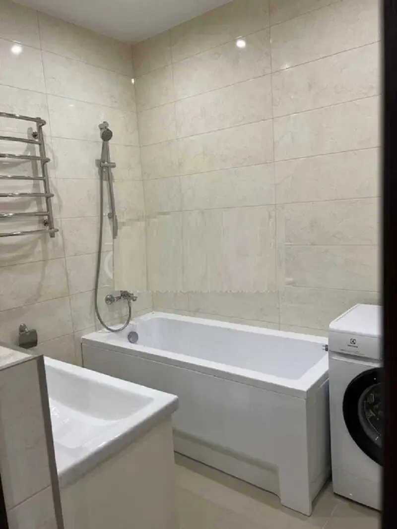 Фото Продаю 2 кімнатну квартиру, 80 кв. м, Євгена Харченка вул. 47 Київ, ціна: 85000 $, код 4527