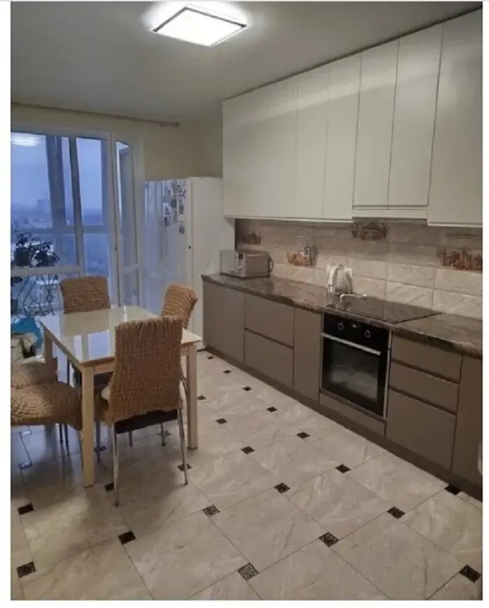 Фото Продаю 3 кімнатну квартиру, 90 кв. м, Воскресенська вул. 18 Київ, ціна: 165000 $, код 4529