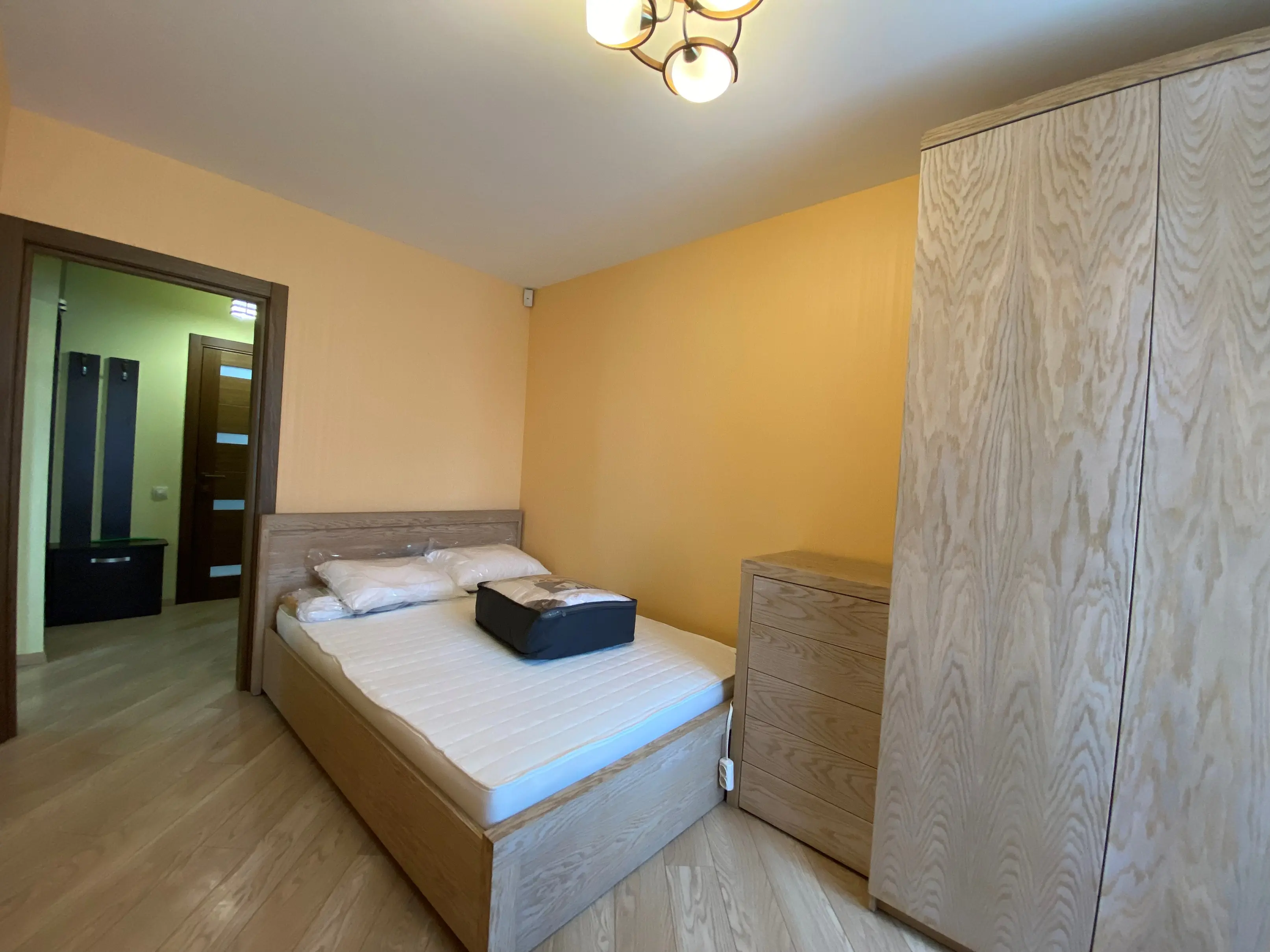 Фото Зняти 2 кімнатну квартиру, Борщагівська вул. 4 Київ в довгострокову оренду, ціна: 24900 UAH, код 4534