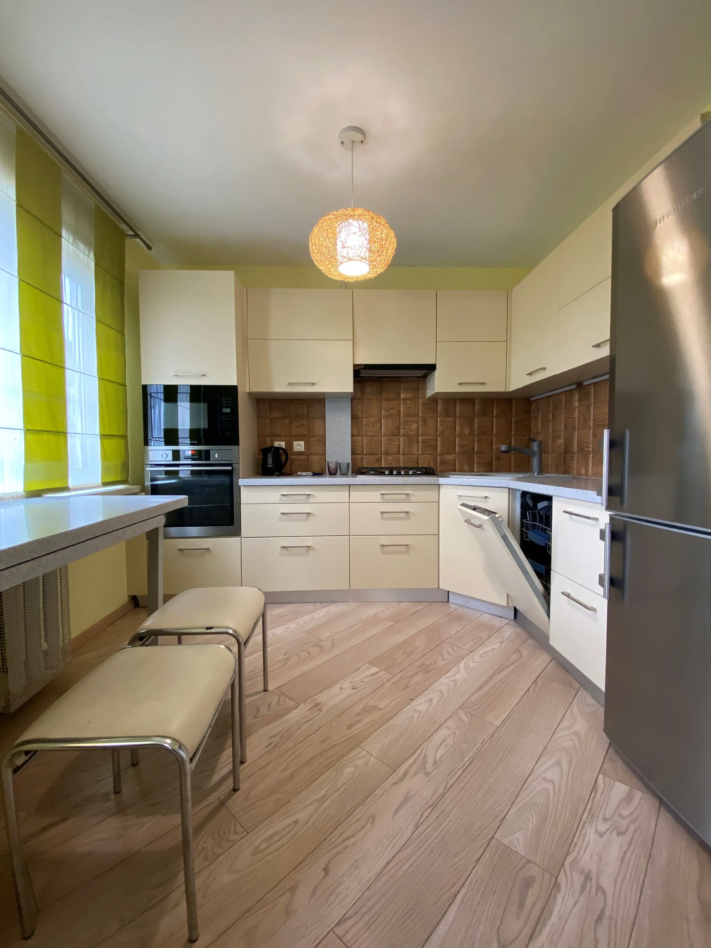 Фото Зняти 2 кімнатну квартиру, Борщагівська вул. 4 Київ в довгострокову оренду, ціна: 24900 UAH, код 4534