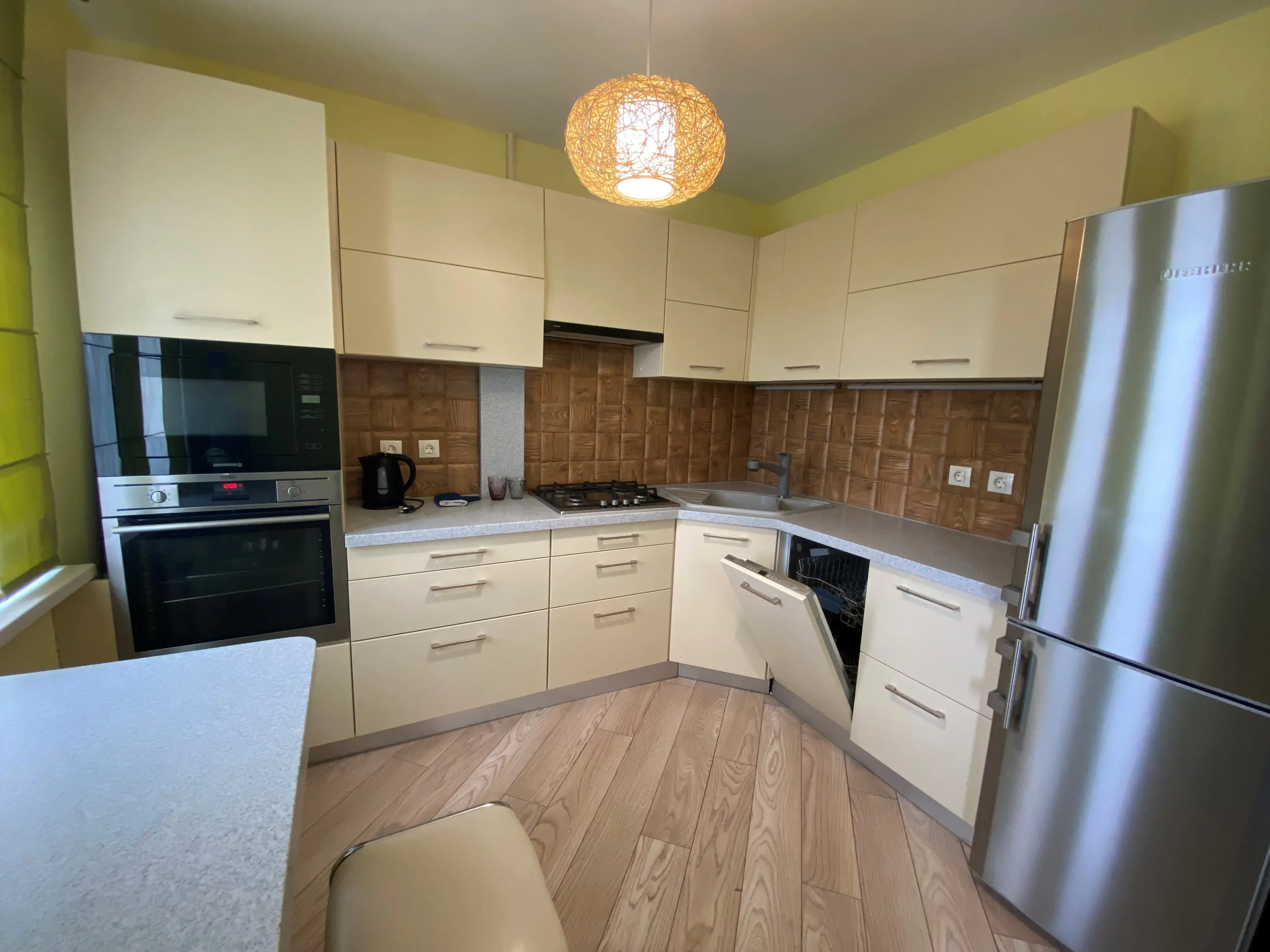 Фото Зняти 2 кімнатну квартиру, Борщагівська вул. 4 Київ в довгострокову оренду, ціна: 24900 UAH, код 4534