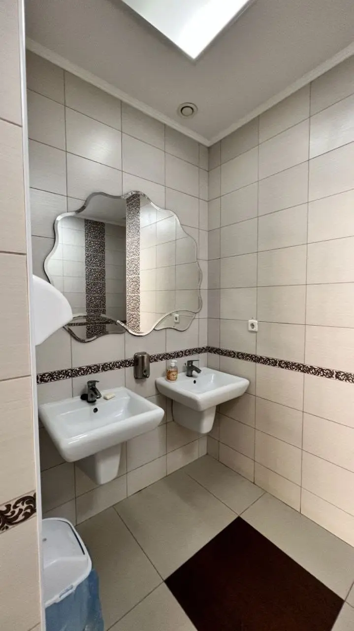 Фото Selling commercial property, 600 sq.m., Torhovytsia, price: 200000 $, code 4536