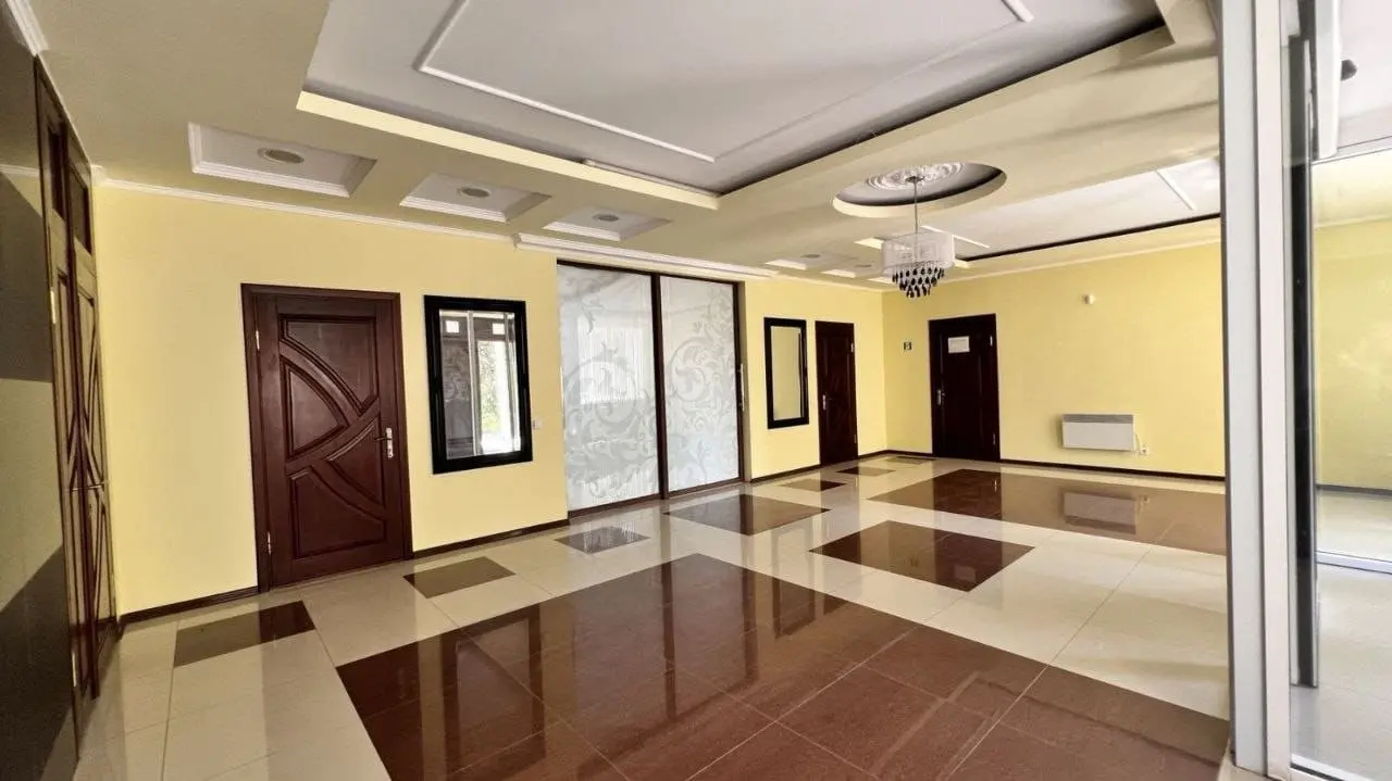 Фото Selling commercial property, 600 sq.m., Torhovytsia, price: 200000 $, code 4536