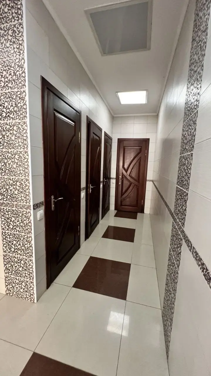 Фото Selling commercial property, 600 sq.m., Torhovytsia, price: 200000 $, code 4536