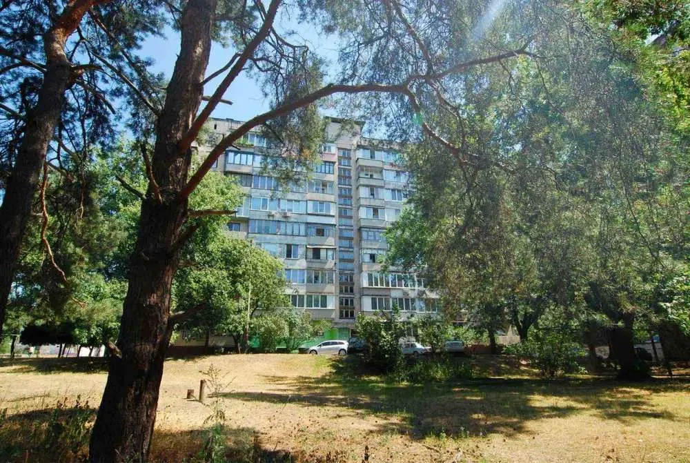 Фото Продаю  кімнатну квартиру, 35 кв. м, Міста Шалетт вул. 3 Київ, ціна: 47000 $, код 4542