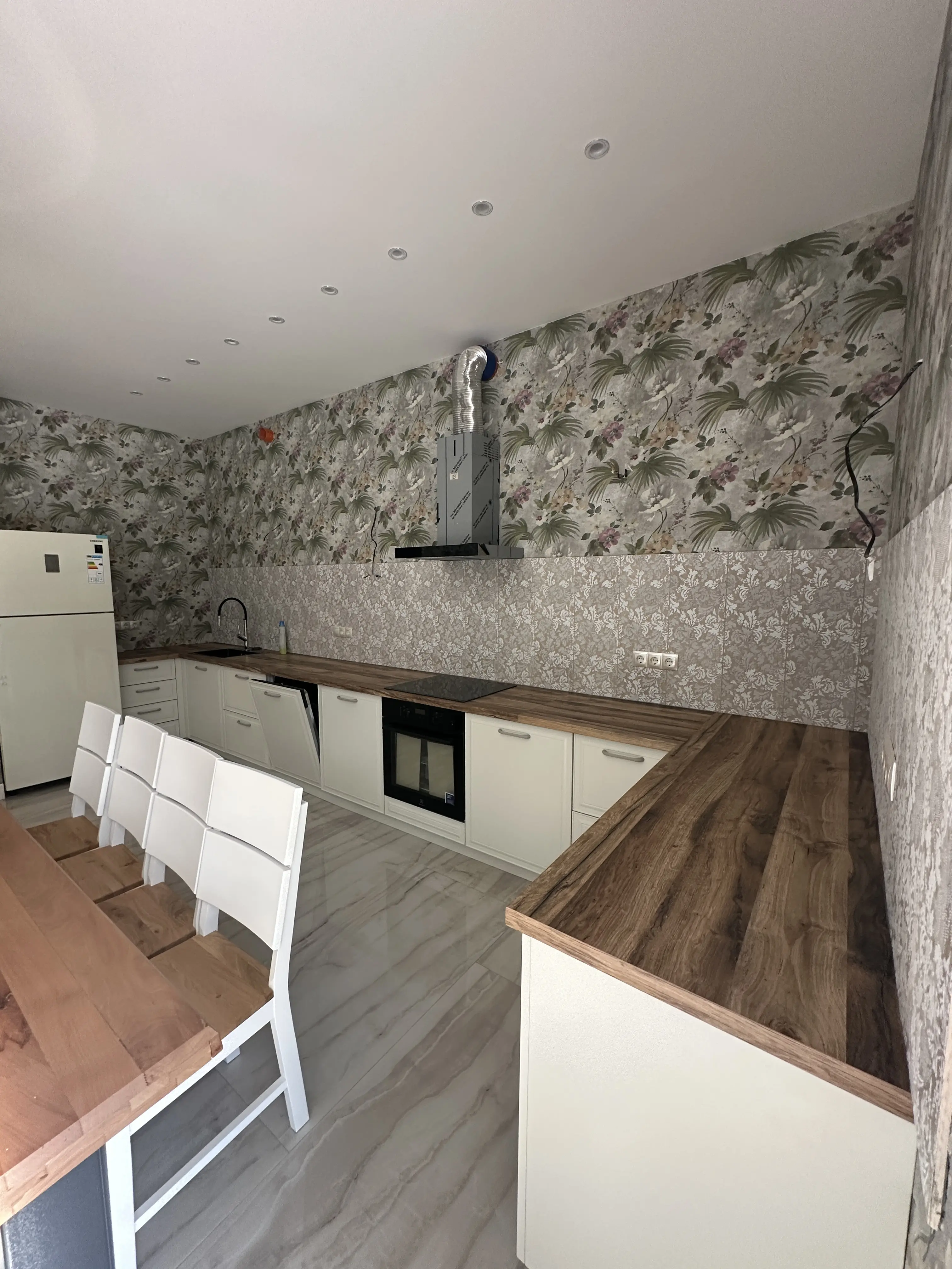 Фото Продаю будинок, 265 кв. м, Мощун, ціна: 270000 $, код 4544