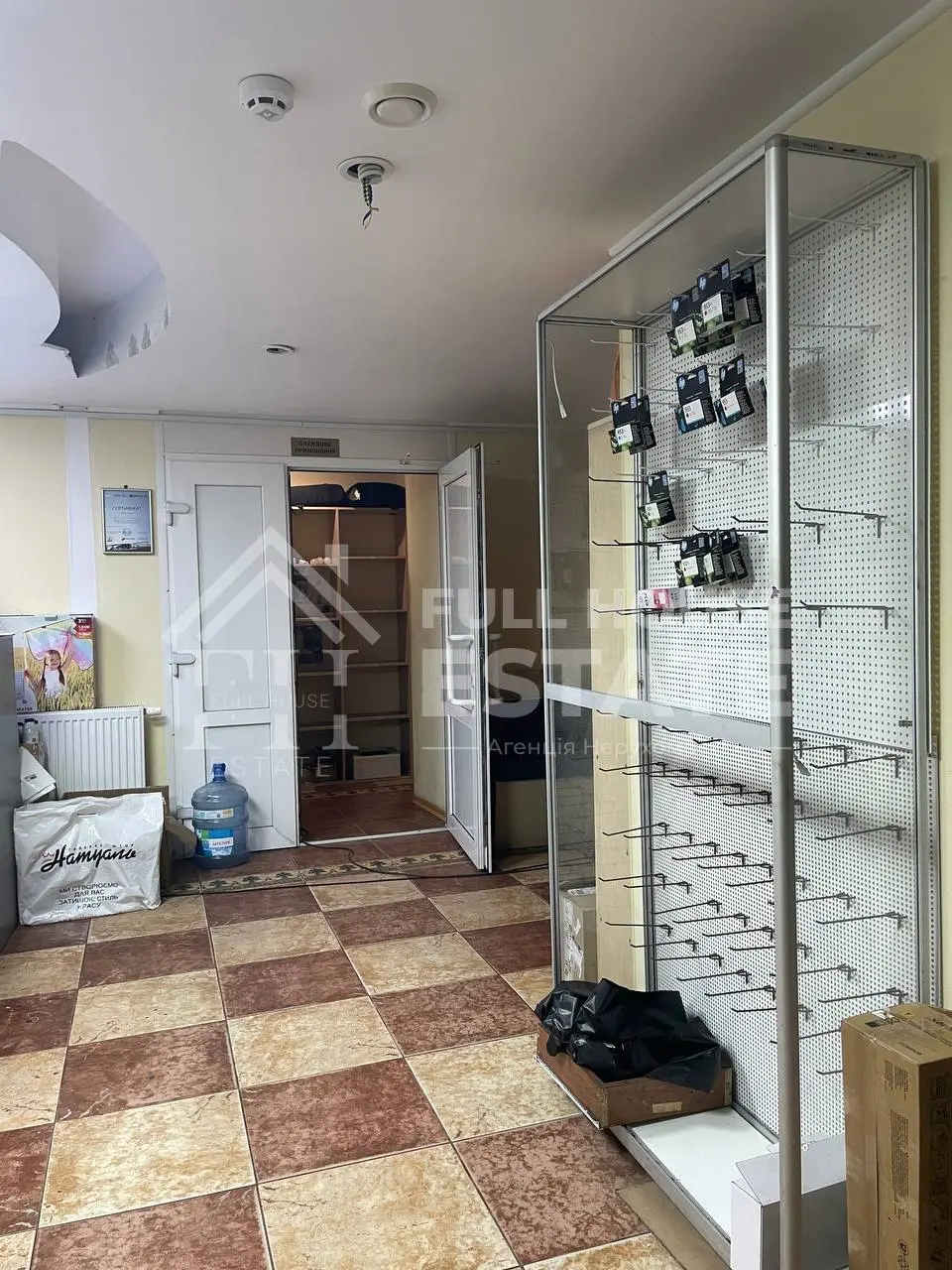 Фото Продаю комерційну нерухомість, 191 кв. м, Бессарабська пл. 5 Київ, ціна: 430000 $, код 4545