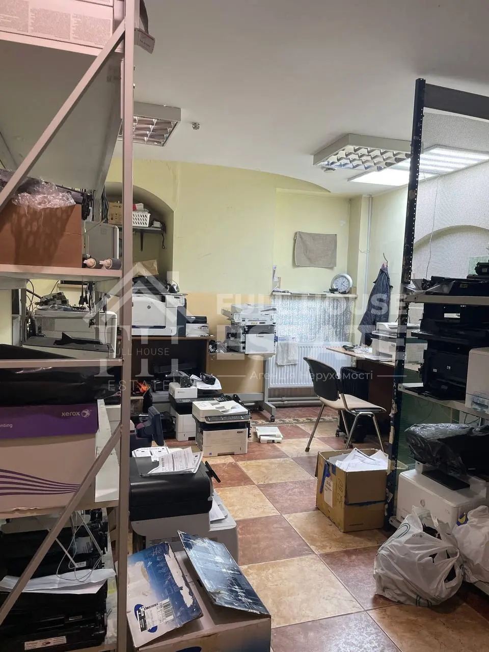 Фото Продаю комерційну нерухомість, 191 кв. м, Бессарабська пл. 5 Київ, ціна: 430000 $, код 4545