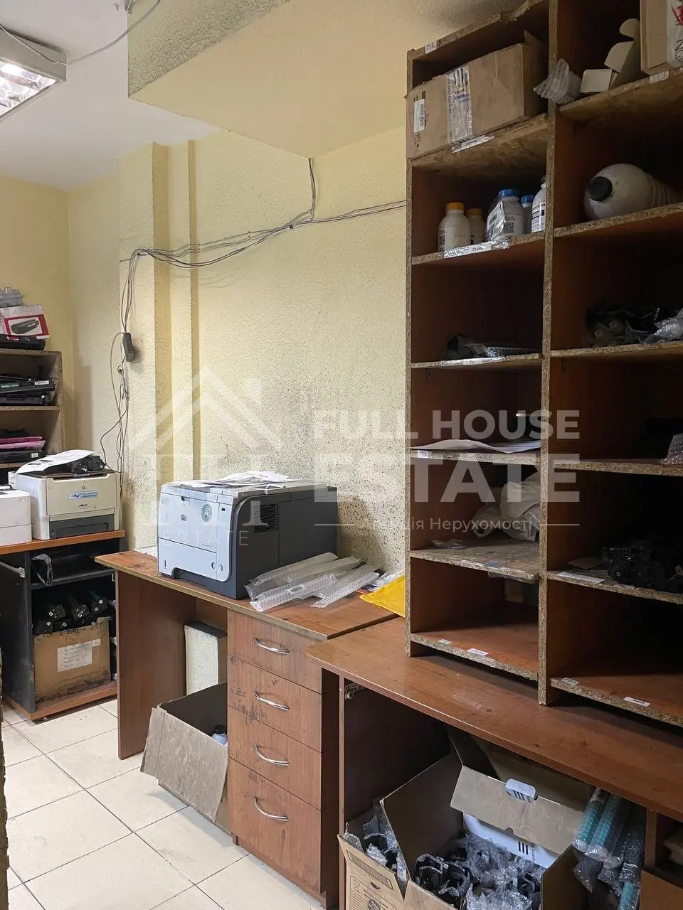 Фото Продаю комерційну нерухомість, 191 кв. м, Бессарабська пл. 5 Київ, ціна: 430000 $, код 4545