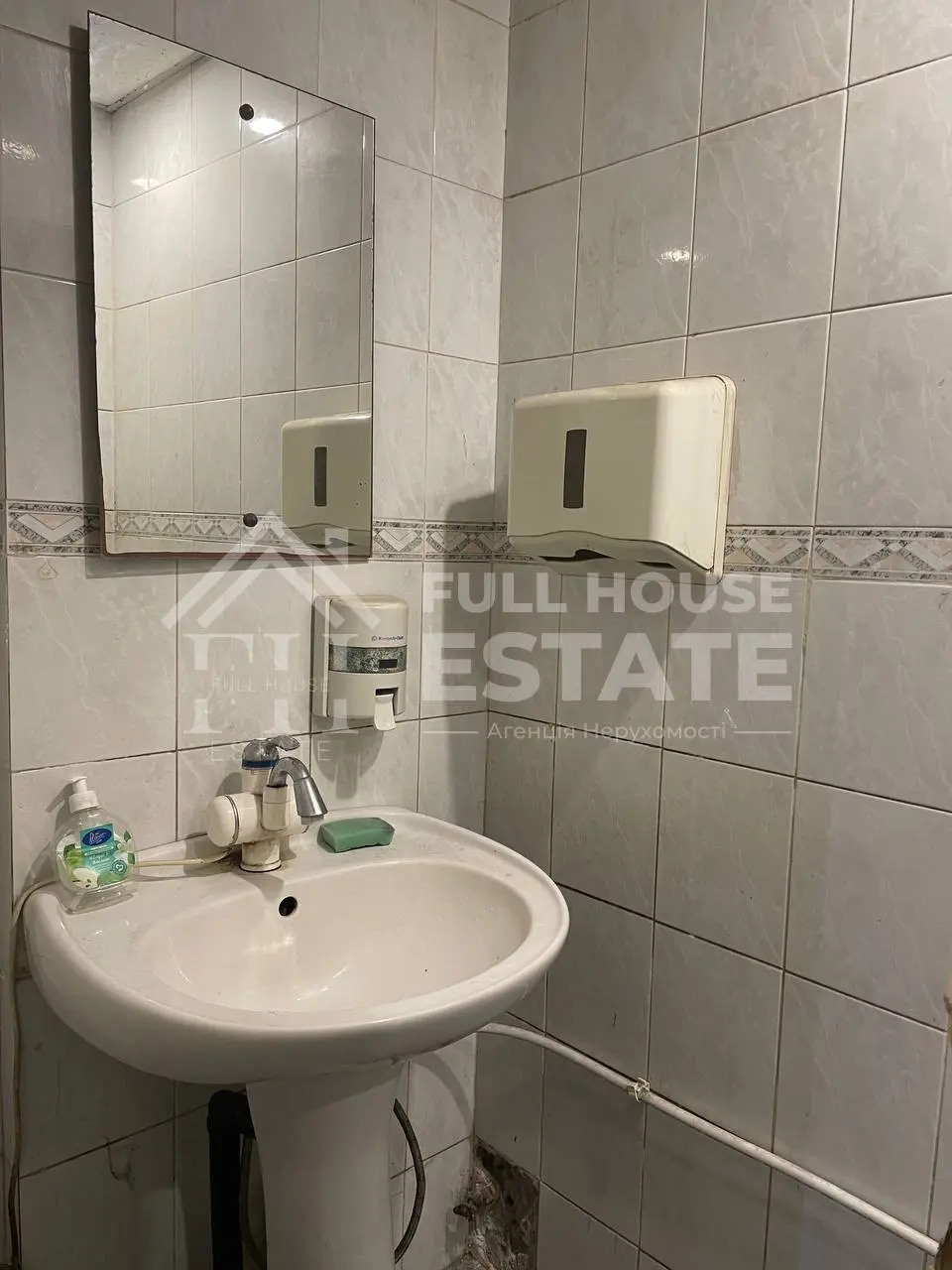 Фото Продаю комерційну нерухомість, 191 кв. м, Бессарабська пл. 5 Київ, ціна: 430000 $, код 4545