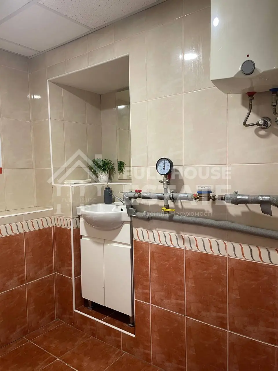 Фото Продаю комерційну нерухомість, 115 кв. м, Саксаганського вул. 30 Київ, ціна: 200000 $, код 4546