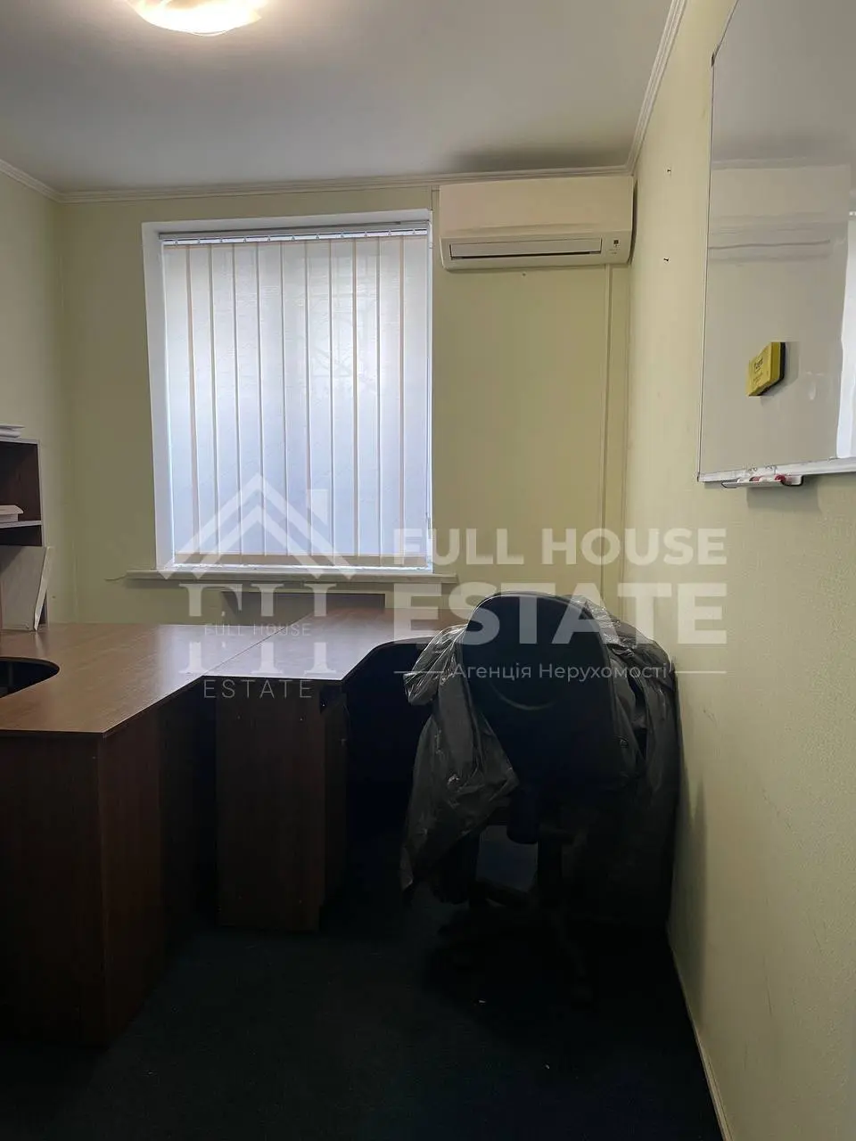 Фото Продаю комерційну нерухомість, 62 кв. м, Микільсько-Ботанічна вул. 11 Київ, ціна: 100000 $, код 4547