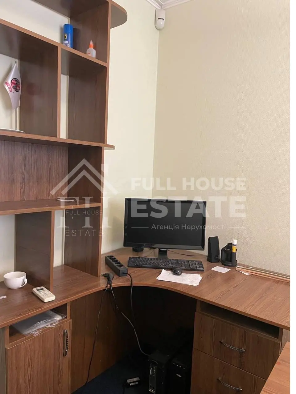 Фото Продаю комерційну нерухомість, 62 кв. м, Микільсько-Ботанічна вул. 11 Київ, ціна: 100000 $, код 4547